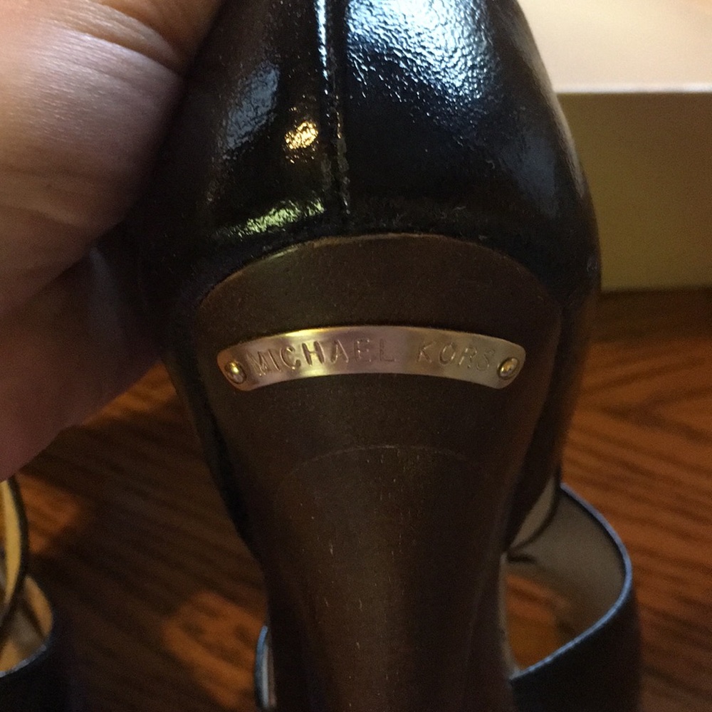 Michael Kors Fulton Cross Strap Wooden Clog Style Black Patent Leather Heels - Picture 3 of 6